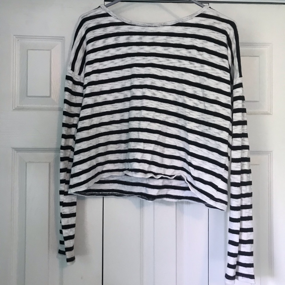 Slightly cropped striped long sleeve